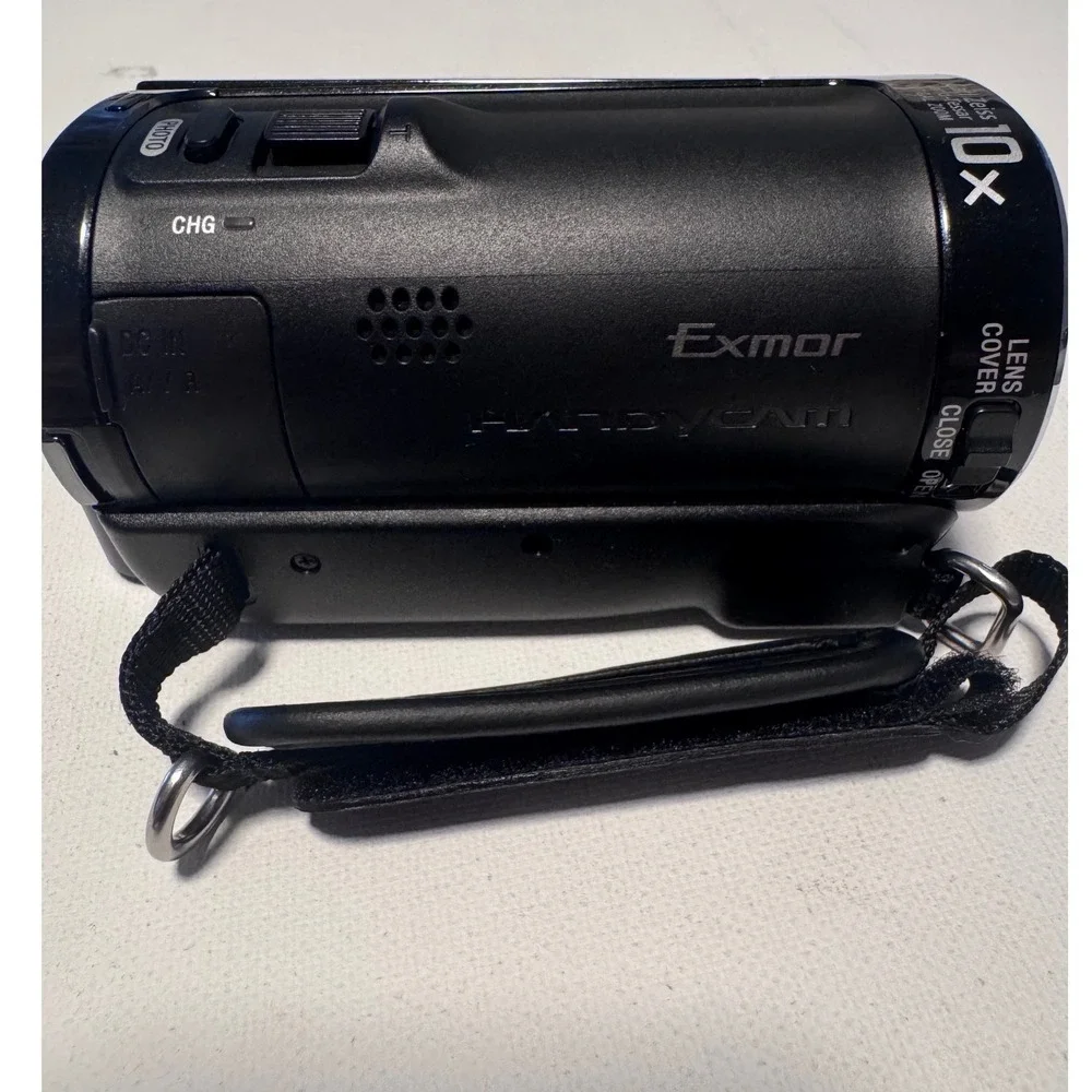 Sony Handycam HDR-CX100 8GB Full HD Video Camera Retro Y2K Skate Cam Works